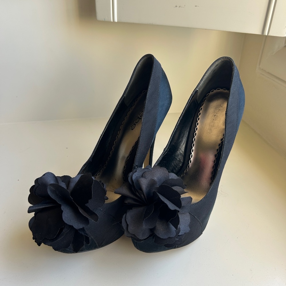 Chic Black Floral Women's Heels